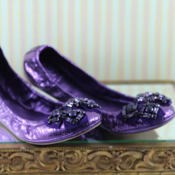 Tory Burch Azalea Flats in Metallic Purple Leather - Picture 9 of 12